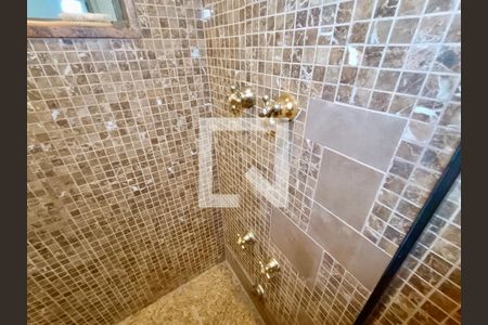 Apartamento para alugar com 353m², 4 quartos e 1 vaga Apartamento para alugar com 353m², 4 quartos e 1 vagaBanheiro social