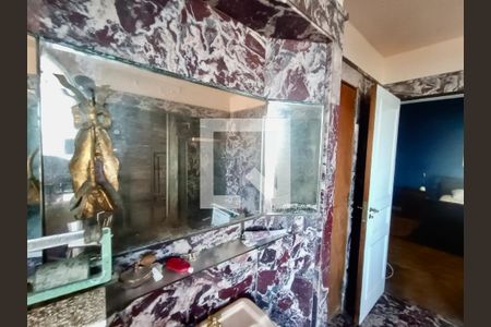 Apartamento para alugar com 353m², 4 quartos e 1 vaga Apartamento para alugar com 353m², 4 quartos e 1 vagaSuítes banheiro canadense