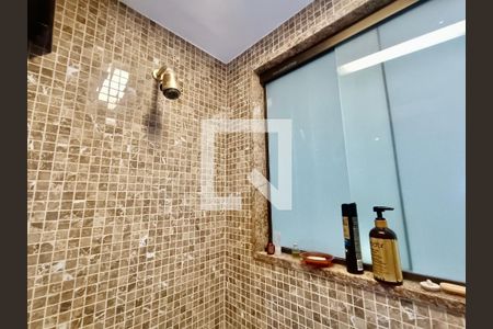 Apartamento para alugar com 353m², 4 quartos e 1 vaga Apartamento para alugar com 353m², 4 quartos e 1 vagaBanheiro social