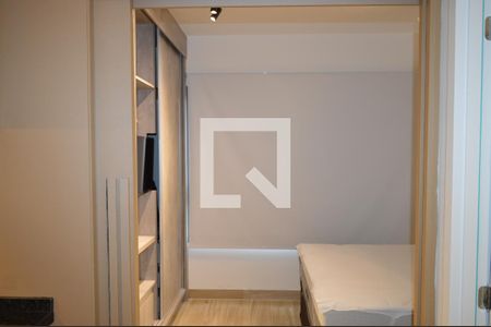 Quarto de kitnet/studio para alugar com 1 quarto, 21m² em Vila Firmiano Pinto, São Paulo