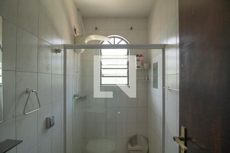 Casa à venda com 300m², 4 quartos e 8 vagasBanheiro