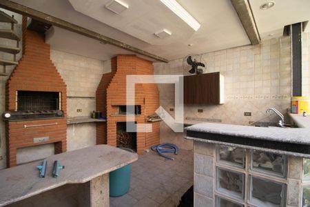 Casa à venda com 300m², 4 quartos e 8 vagasChurrasqueira