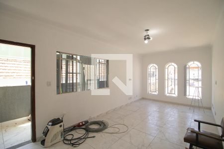Sala de casa à venda com 4 quartos, 300m² em Vila Mazzei, São Paulo