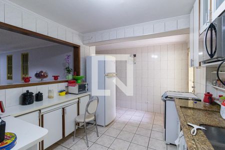 Casa à venda com 127m², 3 quartos e 2 vagas Casa à venda com 127m², 3 quartos e 2 vagasCozinha