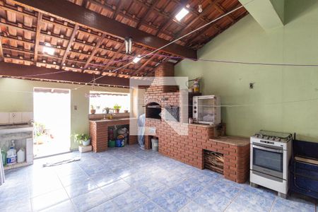 Casa à venda com 127m², 3 quartos e 2 vagas Casa à venda com 127m², 3 quartos e 2 vagasQuintal