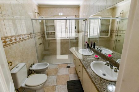 Casa à venda com 400m², 4 quartos e 4 vagas Casa à venda com 400m², 4 quartos e 4 vagasBanheiro da Suíte 3