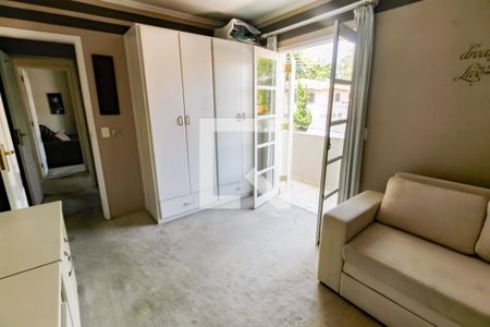 Casa à venda com 400m², 4 quartos e 4 vagas Casa à venda com 400m², 4 quartos e 4 vagasSuíte 2