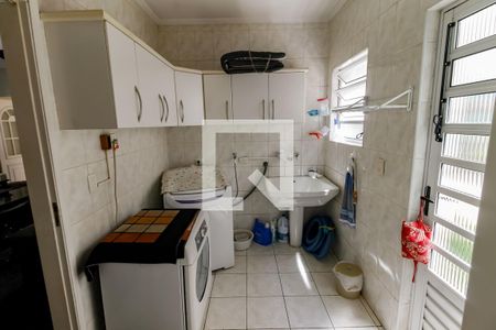 Casa à venda com 400m², 4 quartos e 4 vagas Casa à venda com 400m², 4 quartos e 4 vagasÁrea de Serviço