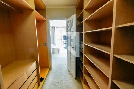 Casa à venda com 400m², 4 quartos e 4 vagas Casa à venda com 400m², 4 quartos e 4 vagasBanheiro da Suíte 3