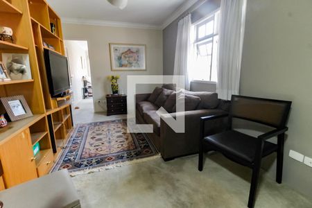 Casa à venda com 400m², 4 quartos e 4 vagas Casa à venda com 400m², 4 quartos e 4 vagasSala 3 - TV