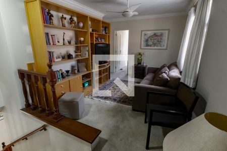 Casa à venda com 400m², 4 quartos e 4 vagas Casa à venda com 400m², 4 quartos e 4 vagasSala 3 - TV