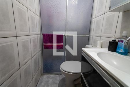 Casa à venda com 56m², 4 quartos e 1 vaga Casa à venda com 56m², 4 quartos e 1 vagaBanheiro