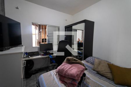 Casa à venda com 56m², 4 quartos e 1 vaga Casa à venda com 56m², 4 quartos e 1 vagaQuarto 4