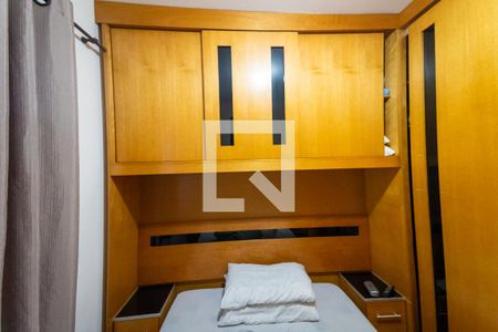 Casa à venda com 56m², 4 quartos e 1 vaga Casa à venda com 56m², 4 quartos e 1 vagaQuarto 2