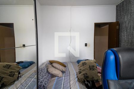 Casa à venda com 56m², 4 quartos e 1 vaga Casa à venda com 56m², 4 quartos e 1 vagaQuarto 4