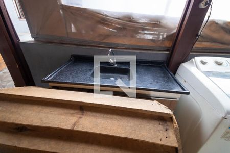 Casa à venda com 56m², 4 quartos e 1 vaga Casa à venda com 56m², 4 quartos e 1 vagaÁrea comum