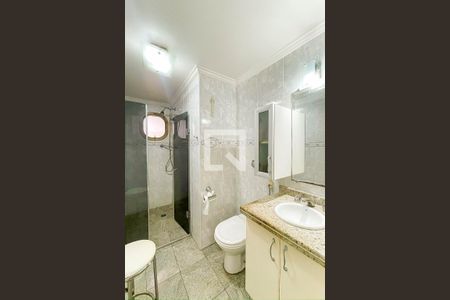 Apartamento à venda com 132m², 3 quartos e 2 vagas Apartamento à venda com 132m², 3 quartos e 2 vagasBanheiro Suíte