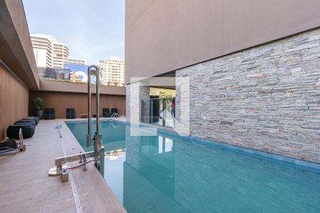 Studio à venda com 25m², 1 quarto e sem vaga Studio à venda com 25m², 1 quarto e sem vagaPiscina