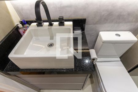 Apartamento à venda com 78m², 3 quartos e 2 vagas Apartamento à venda com 78m², 3 quartos e 2 vagasBanheiro Social