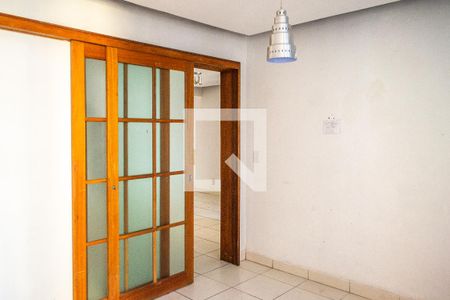 Casa para alugar com 288m², 5 quartos e 2 vagasQuarto 1