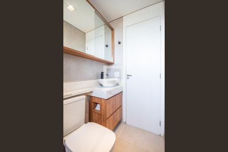 Apartamento à venda com 49m², 2 quartos e 1 vaga Apartamento à venda com 49m², 2 quartos e 1 vagaBanheiro