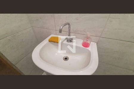 Casa à venda com 118m², 3 quartos e 4 vagas Casa à venda com 118m², 3 quartos e 4 vagasBanheiro da Garagem