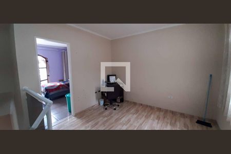 Casa à venda com 118m², 3 quartos e 4 vagas Casa à venda com 118m², 3 quartos e 4 vagasSala de TV