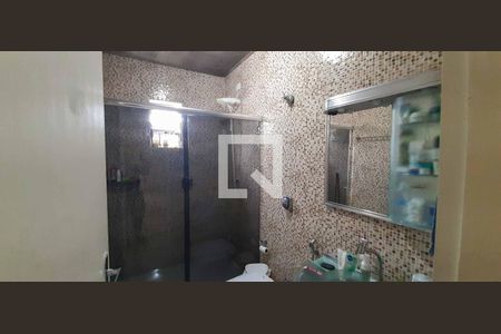 Casa à venda com 118m², 3 quartos e 4 vagas Casa à venda com 118m², 3 quartos e 4 vagasBanheiro