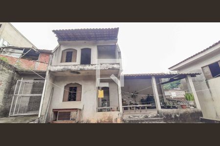 Casa à venda com 118m², 3 quartos e 4 vagas Casa à venda com 118m², 3 quartos e 4 vagasÁrea Externa