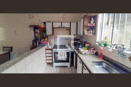 Casa à venda com 118m², 3 quartos e 4 vagas Casa à venda com 118m², 3 quartos e 4 vagasCozinha