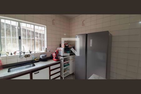 Casa à venda com 118m², 3 quartos e 4 vagas Casa à venda com 118m², 3 quartos e 4 vagasCozinha