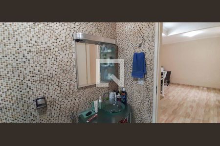 Casa à venda com 118m², 3 quartos e 4 vagas Casa à venda com 118m², 3 quartos e 4 vagasBanheiro