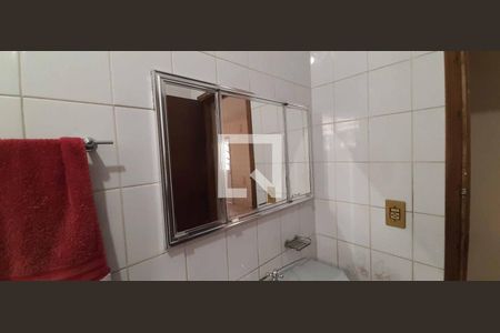 Casa à venda com 118m², 3 quartos e 4 vagas Casa à venda com 118m², 3 quartos e 4 vagasBanheiro 2