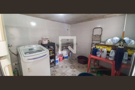 Casa à venda com 118m², 3 quartos e 4 vagas Casa à venda com 118m², 3 quartos e 4 vagasÁrea de Serviço