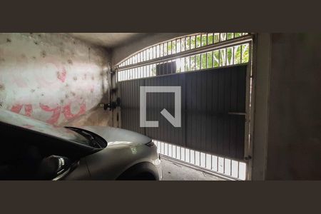 Casa à venda com 118m², 3 quartos e 4 vagas Casa à venda com 118m², 3 quartos e 4 vagasGaragem