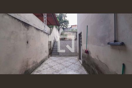 Casa à venda com 118m², 3 quartos e 4 vagas Casa à venda com 118m², 3 quartos e 4 vagasQuintal