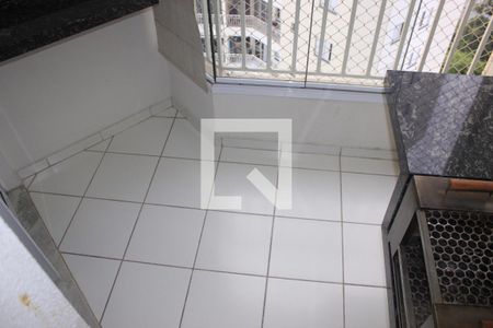 Apartamento à venda com 55m², 2 quartos e 1 vagaVaranda e fachada