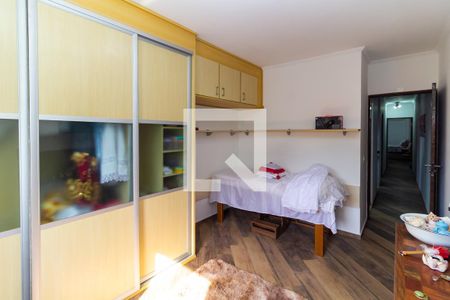 Casa à venda com 190m², 3 quartos e 4 vagasQuarto 2