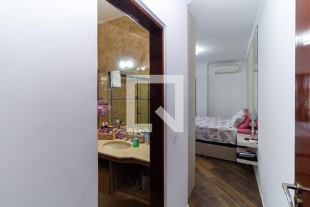 Casa à venda com 190m², 3 quartos e 4 vagasBanheiro da Suíte