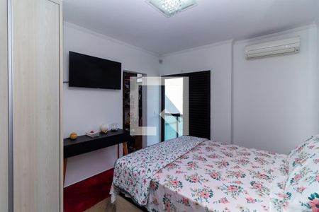 Casa à venda com 190m², 3 quartos e 4 vagasQuarto 3 - Suíte