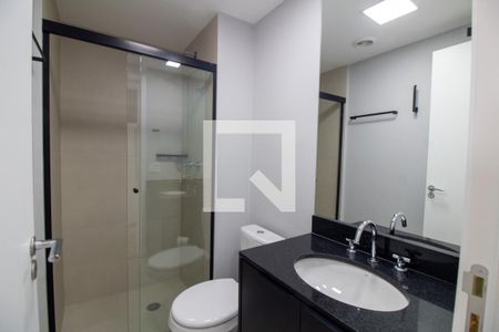 Banheiro de kitnet/studio à venda com 1 quarto, 27m² em Jardim das Acácias, São Paulo