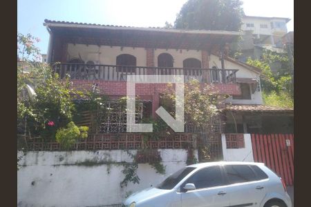 Casa à venda com 367m², 4 quartos e 1 vaga