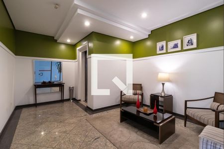 Apartamento à venda com 123m², 3 quartos e 2 vagas Apartamento à venda com 123m², 3 quartos e 2 vagasHall