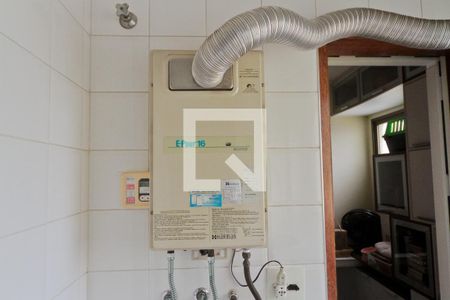 Apartamento à venda com 123m², 3 quartos e 2 vagas Apartamento à venda com 123m², 3 quartos e 2 vagasÁrea de Serviço