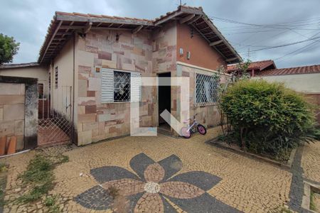 Casa à venda com 1000m², 2 quartos e 1 vagaQuintal - Garagem