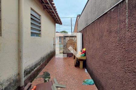 Casa à venda com 1000m², 2 quartos e 1 vagaQuintal
