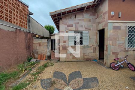 Casa à venda com 1000m², 2 quartos e 1 vagaQuintal - Garagem