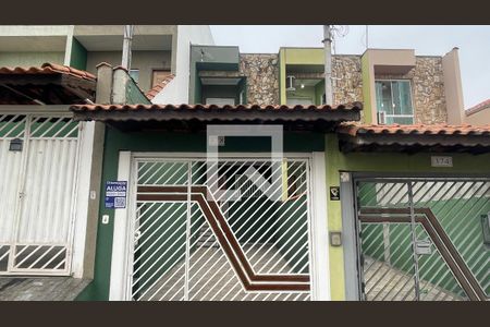 Casa para alugar com 120m², 3 quartos e 2 vagasFachada