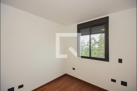 Apartamento à venda com 180m², 3 quartos e 3 vagas Apartamento à venda com 180m², 3 quartos e 3 vagasSuíte 2