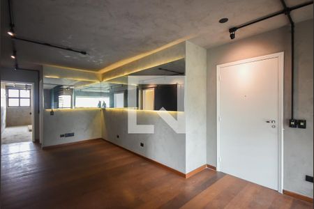 Apartamento à venda com 180m², 3 quartos e 3 vagas Apartamento à venda com 180m², 3 quartos e 3 vagasSala